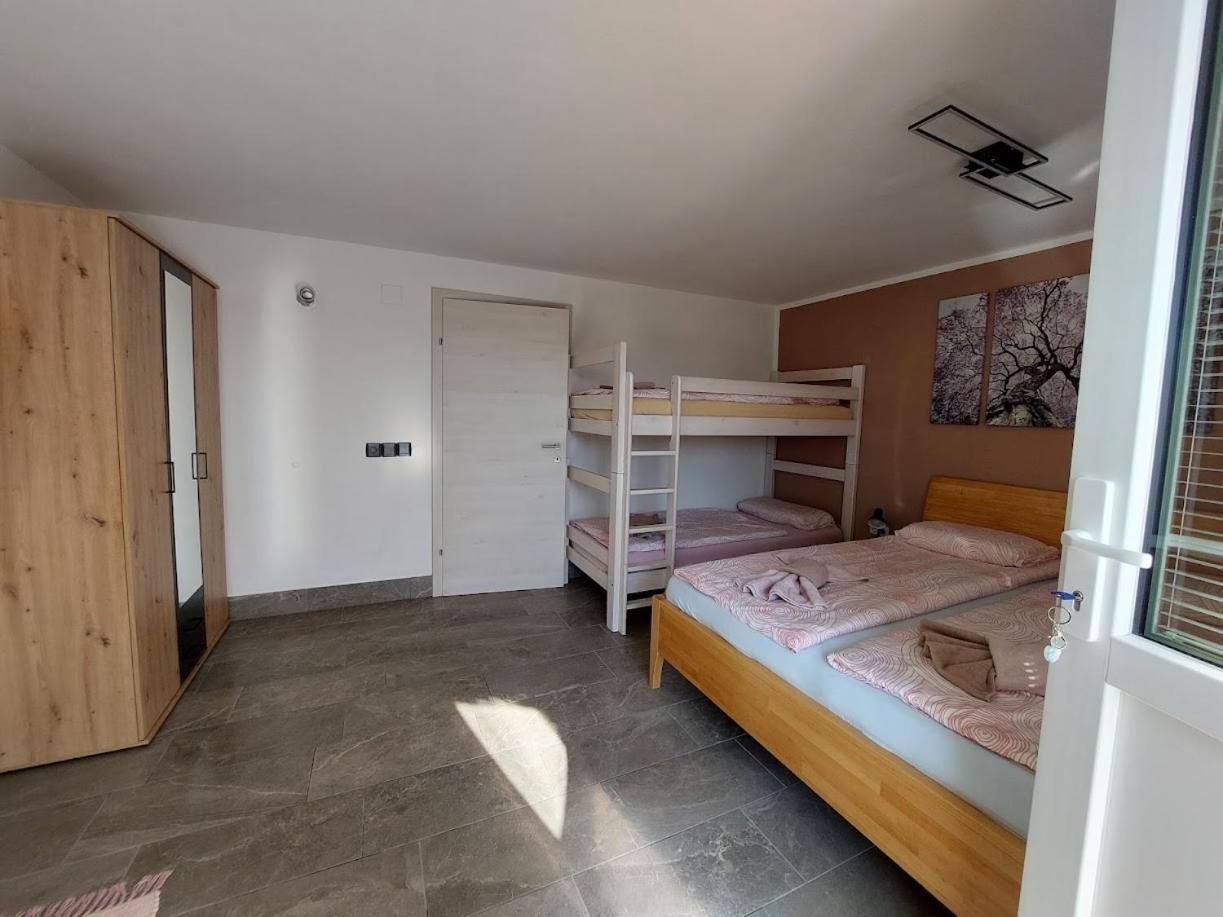 Apartma Zirovnik Cerklje na Gorenjskem Eksteriør bilde